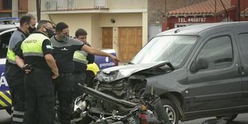 El motociclista presenta fracturas en las piernas. / Gentileza Los Andes.