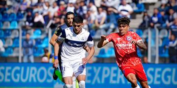 Gimnasia y Argentinos no se sacaron diferencia en el Bosque. Foto: @Gimnasiaoficial