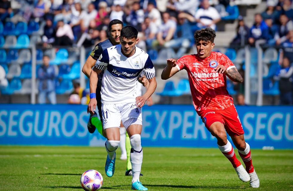 Gimnasia empató sin goles ante Argentinos y se despidió de la lucha por la Liga Profesional