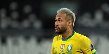 Neymar preocupó a sus fanáticos con las fotos de sus vacaciones.