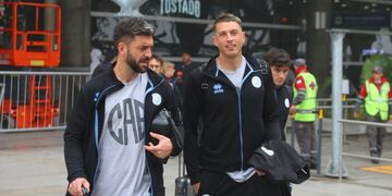 Alejandro Rébola y Nahuel Losada, integrantes del plantel de Belgrano que inicia la pretemporada. ¿Seguriá el arquero? (Prensa Belgrano).