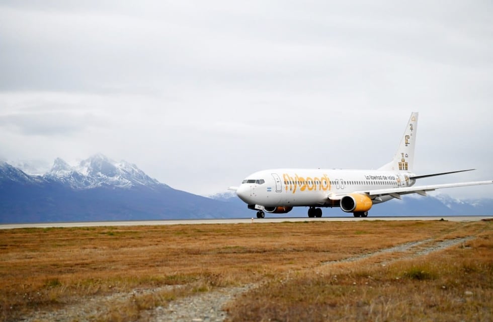 Flybondi busca empleados en Córdoba, con acceso a pasajes ilimitados: cuáles son los puestos y requisitos