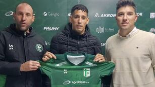 El Cuqui Fenando Márquez, ex Belgrano, ya posó con la camiseta de San Francisco (Foto: Prensa Sportivo Belgrano).