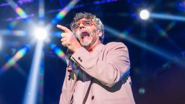 El artista de 59 años viajó a Chile con su banda.