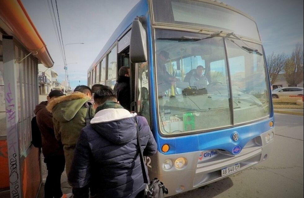 Río Grande también adoptó el paro de transporte público