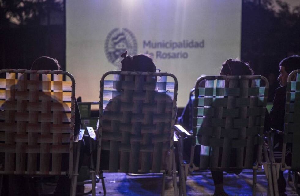 Comienza un ciclo de cine gratuito al aire libre en la Plaza Montenegro