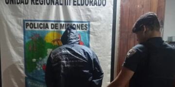 Detienen a un sospechoso de asalto a mano armada en Montecarlo.