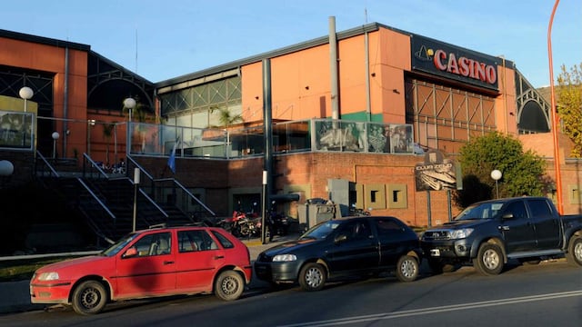Carlos Paz. El casino incluye sala de tragamonedas, y la demandante no podía resistirse. (La Voz / Archivo)