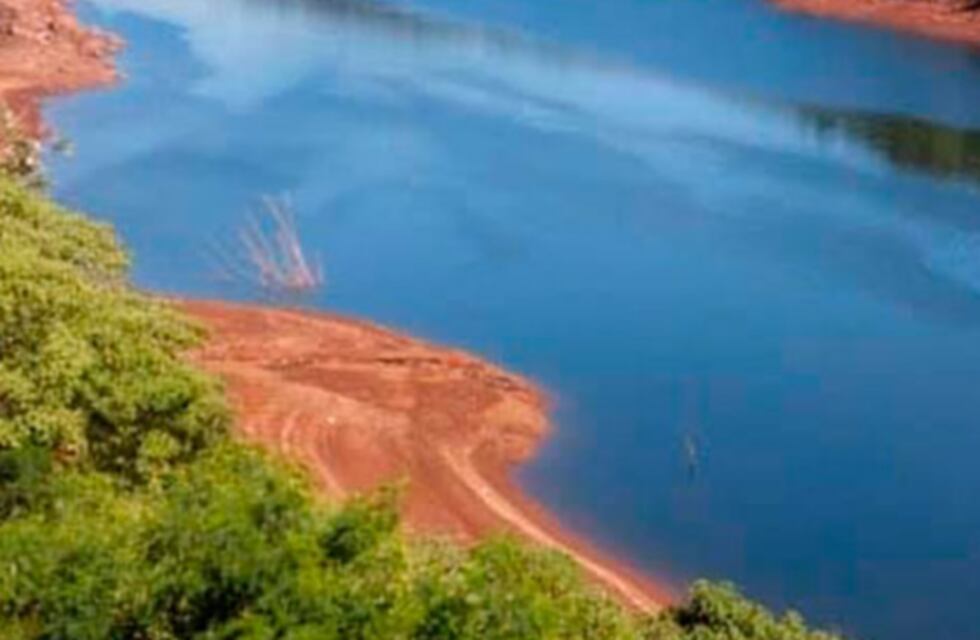 Puerto Iguazú: Prefectura Naval Argentina informa que no existen balnearios habilitados