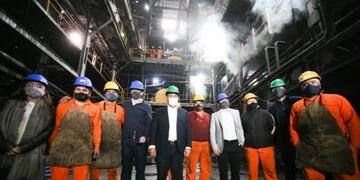 Junto a dos ministros nacionales Manzur recorrió el Ingenio La Florida.