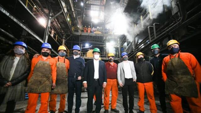 Junto a dos ministros nacionales Manzur recorrió el Ingenio La Florida.