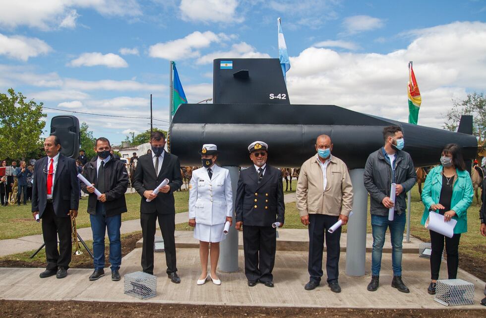 Quedó inaugurado el monumento al ARA San Juan en Tres Arroyos
