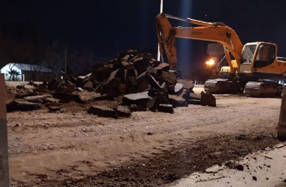 Rompieron el asfalto nuevo en la Ruta 40 Norte por un error de construcción