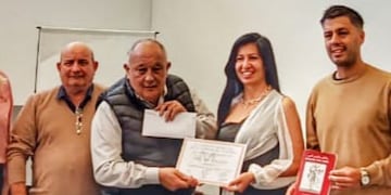 Concejales de Totora (Santa Fe) declararon "de interés público, cultural, educativo y municipal" el libro “Ultrajada Cuna Jujeña” de María Eugenia Jamarlli.
