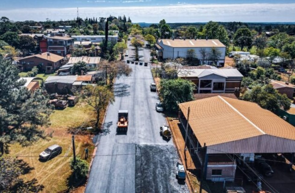 La Dirección Provincial de Vialidad ejecuta obras en las localidades de Eldorado y Puerto Iguazú