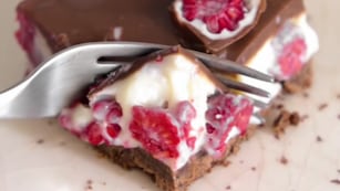 Al estilo Franuí, cómo hacer un postre helado de frambuesa: receta fácil, con pocos ingredientes y deliciosa