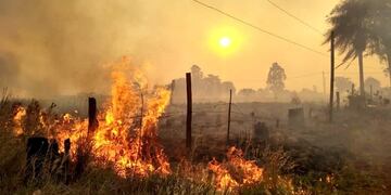 Se quedó sin trabajo por ir a sofocar incendios forestales en los alrededores de El Soberbio.