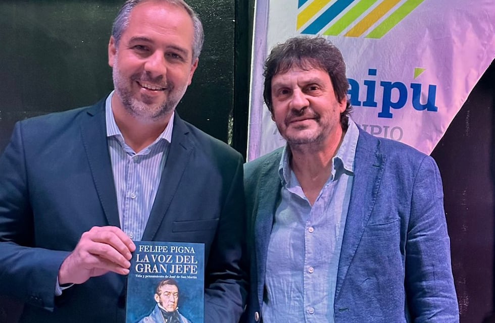 “Maipú crece entre viñas y letras” espera por Claudia Piñeiro, tras el éxito de Felipe Pigna