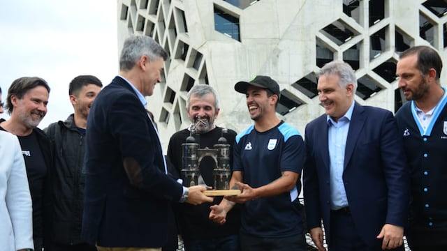 El medallista fue recibido en la Casa de Gobierno.