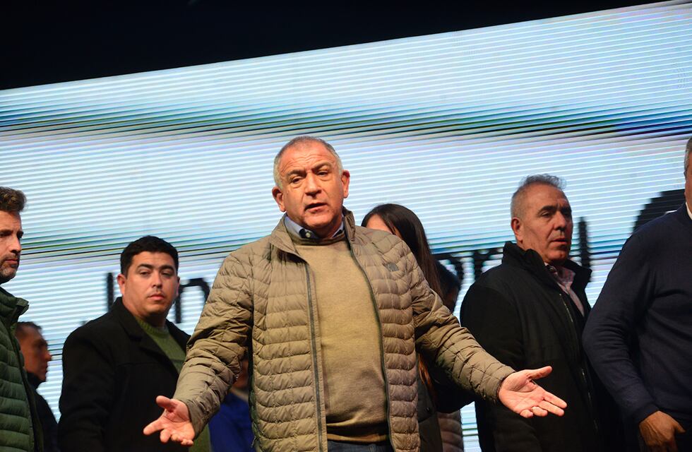 “Parecemos un grupo de vedetongas”: los dichos de Luis Juez sobre el apoyo del PRO a Milei