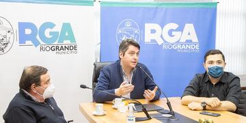 El Municipio presentó la “Estampilla Postal del Centenario”