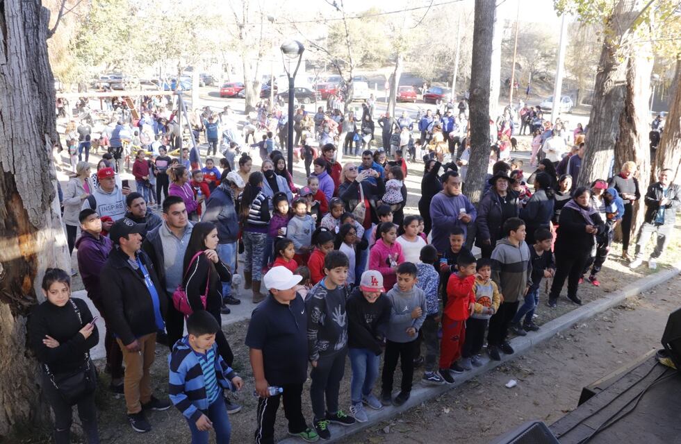 Gran fiesta del Día del Vecino en Colinas
