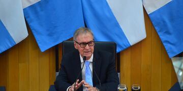 El gobernador Juan Schiaretti inauguró el período de sesiones ordinarias en Córdoba. Foto Nicolas Bravo