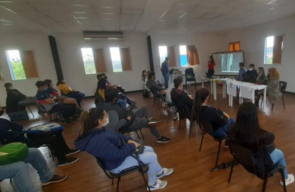 Talleres sobre “Autoestima y prevención de adicciones” se dictaron en Eldorado