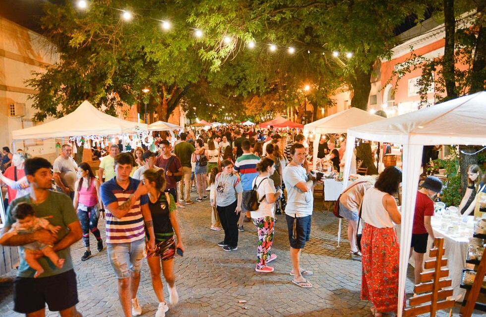 El día de la Independencia se celebra en el Paseo Alem