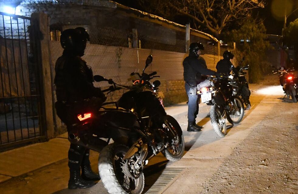 El asalto a un repartidor terminó con un mega procedimiento policial y siete detenidos