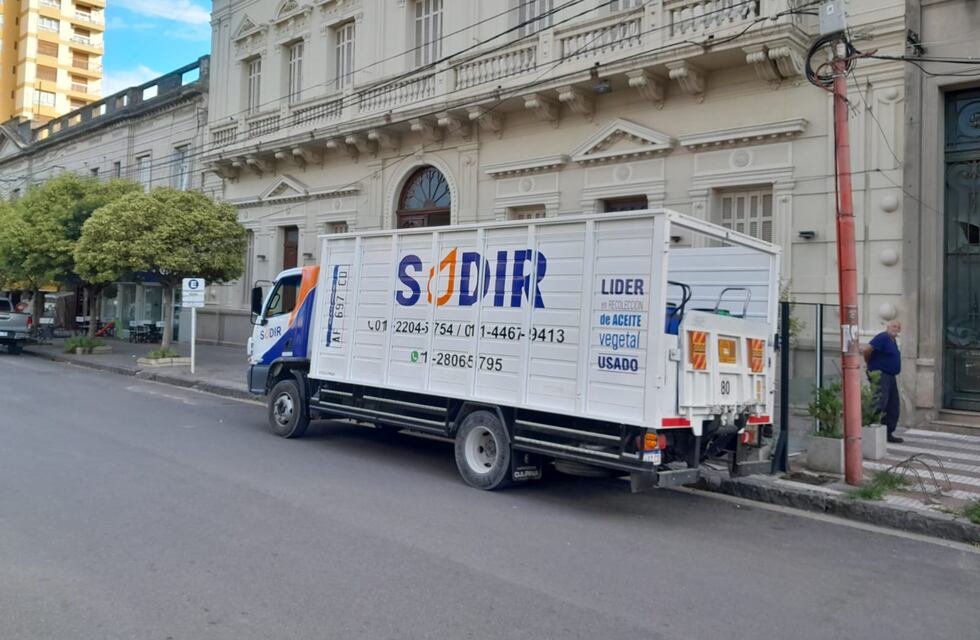 En el marco del Plan BIO retiran el Aceite Vegetal Usado de los locales de Tres Arroyos