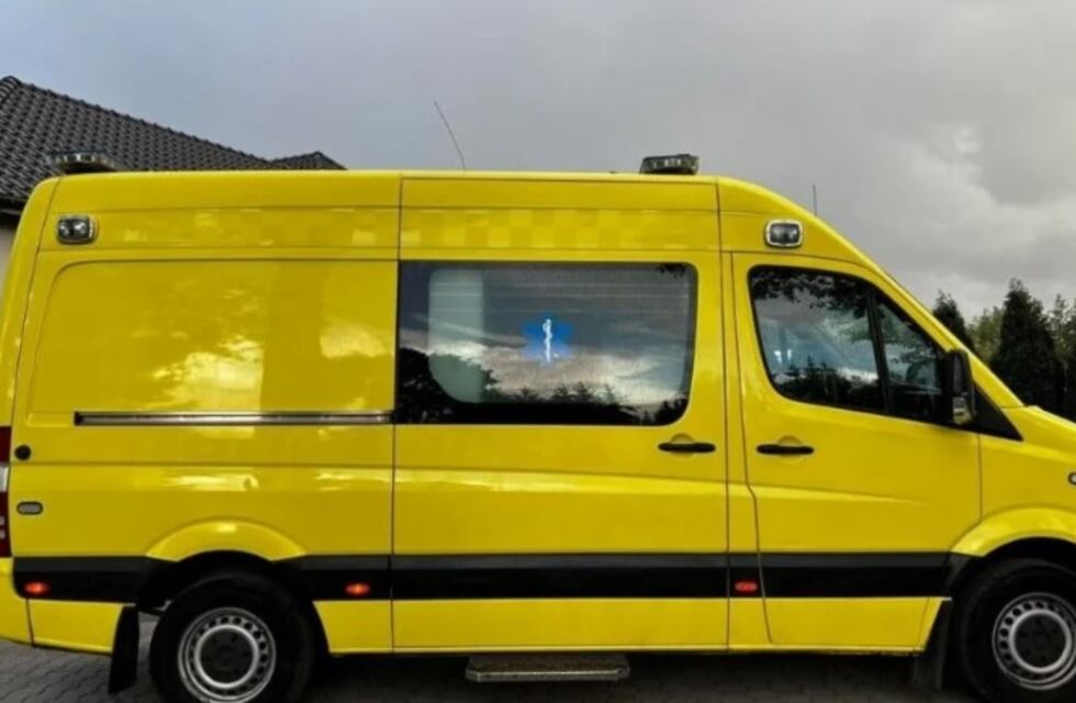 Puerto Iguazú: arribó al país la unidad de traslados que fue adquirida por Bomberos Voluntarios