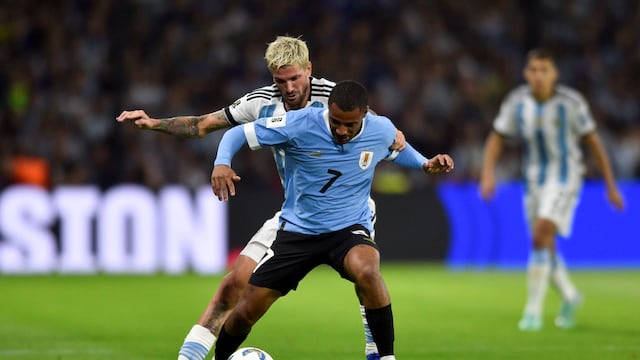 Rodrigo De Paul frente a Uruguay (AP)