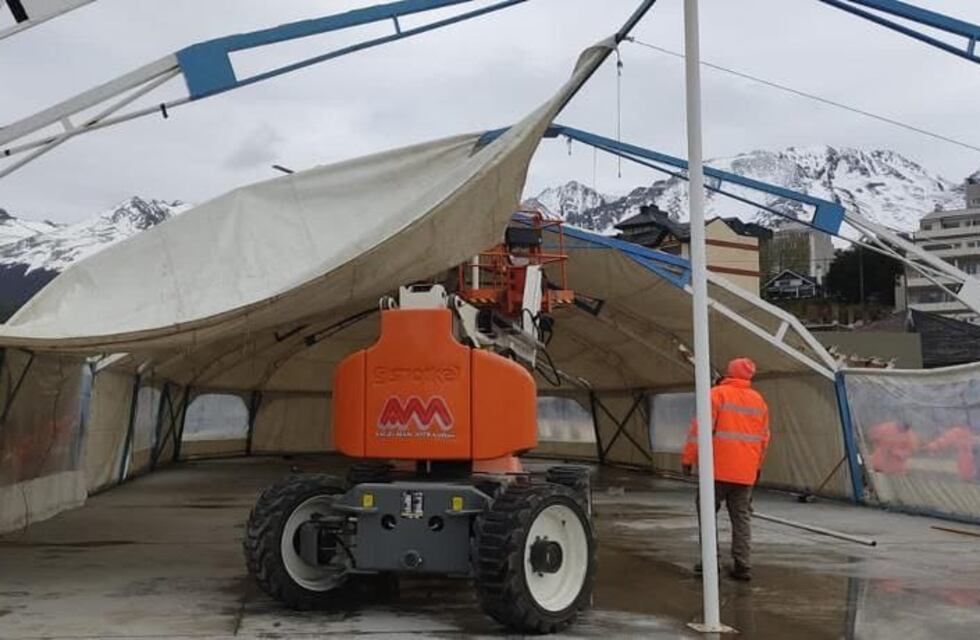 Ya fue instalada la carpa en la Plaza “Islas Malvinas” para el cumpleaños de Ushuaia