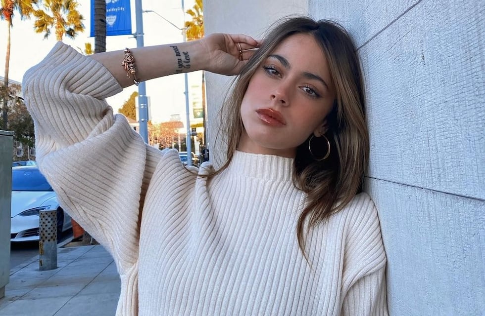 Tini Stoessel arrancó su cumpleaños con un elegante e interesante vestido negro