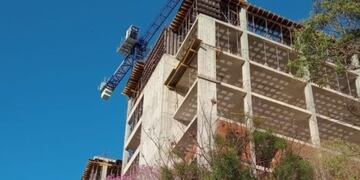 Fue trasladado al Hospital Madariaga, se espera más información del estado de salud.