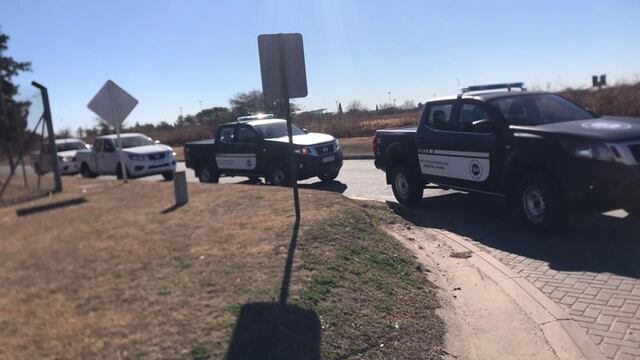 Camionetas de la Patrulla Ambiental (Municipalidad).