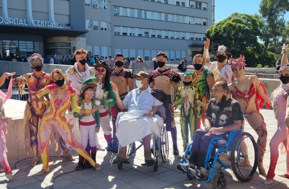 El circo Servian intervino el hospital Central y llevó alegría a médicos y pacientes