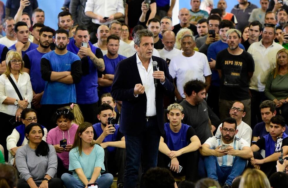 Massa cerró la campaña nacional en una fábrica: “Capital y trabajo, esta es la Argentina que tenemos que construir”