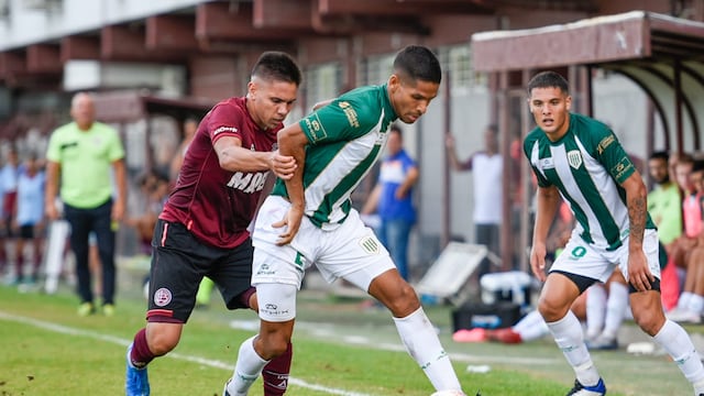 Una impactante lesión en el clásico de Lanús y Banflied eclipsó el partido.
