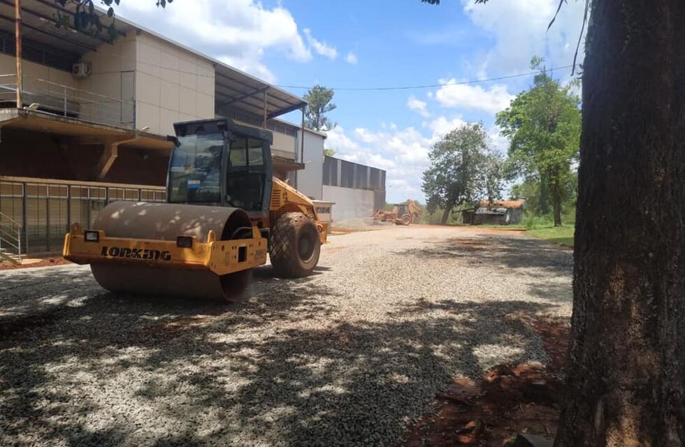 Se mantienen las obras para reacondicionar el polideportivo de Puerto Iguazú