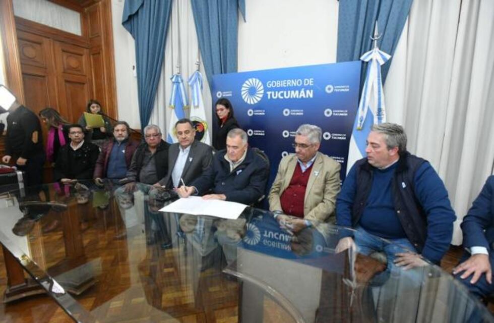 Aumento salarial para trabajadores del IPV, Sepepys y Policía