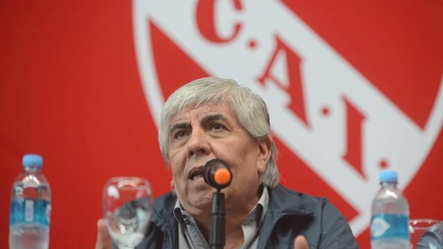 Hugo Moyano es el principal apuntado por la situación del club