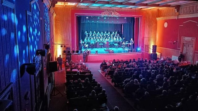 Con una Noche de Gala comienzan los festejos del 117° aniversario de Puerto Rosales.