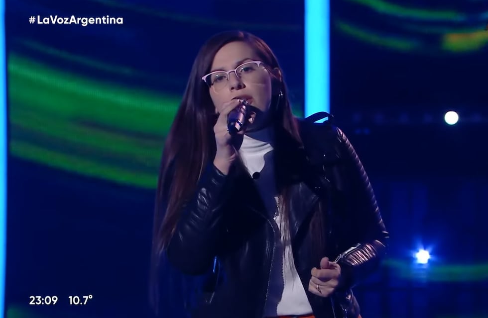 Gracias a una rifa de sus vecinos de Neuquén, Soledad Gilabert llegó a La Voz Argentina y la rompió