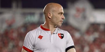 El entrenador Sebastián Méndez sólo ganó uno de los cinco partidos dirigidos en el club.