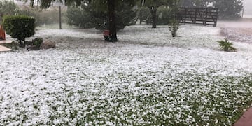Tormenta. Cayó piedra en Mendiolaza.