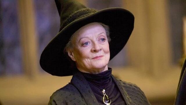 Maggie Smith como Minerva McGonagall.