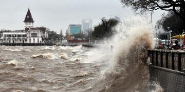 Rige un alerta por la crecida del Río de La Plata este martes
