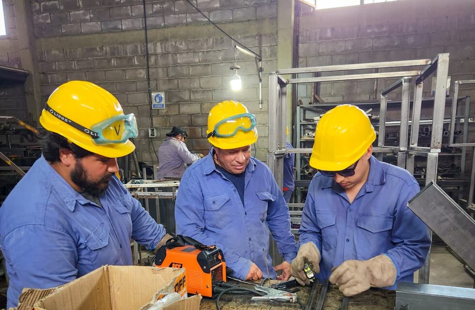 Formación en oficios: 50 nuevos soldadores certificados en Catamarca